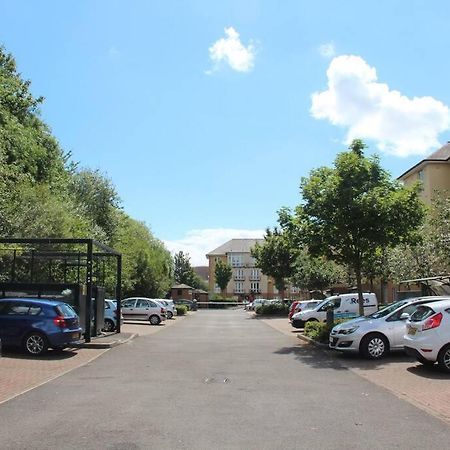 3 Bedroom Flat 10 Mins Walk To Bay And City Center Free Parking كارديف المظهر الخارجي الصورة